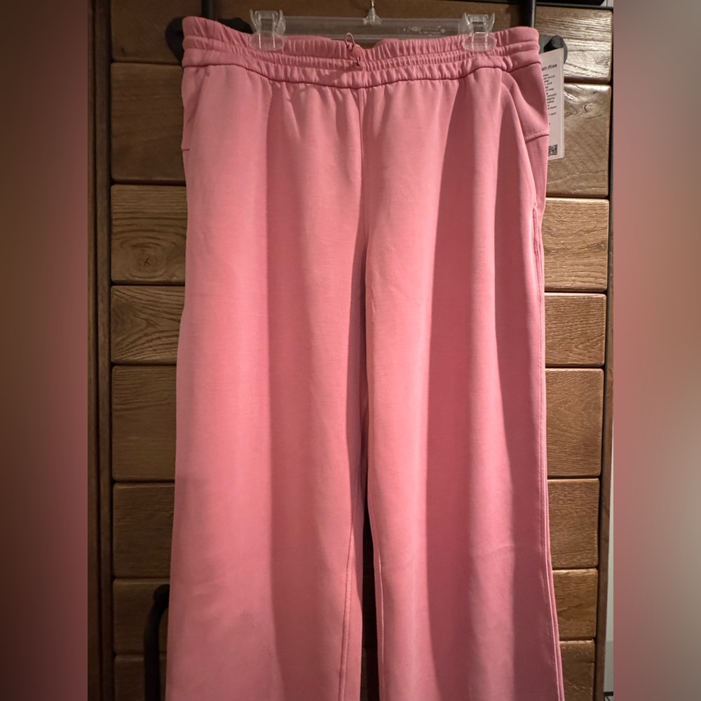 Lululemon Softstreme high rise pant regular, size 12.